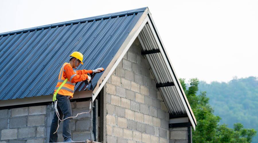 Expert Emergency Roof Repairs services in Rio Grande, PR